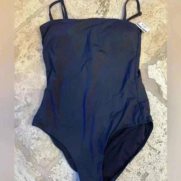Sea Level High Leg Bandeau Removable Straps One Piece Swimsuit - Black - size 8 - Picture 2 of 4